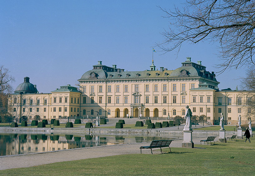 Drottningholms slott, dagtid under våren